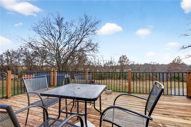 17503 S 900 Road, Nevada, MO 64772