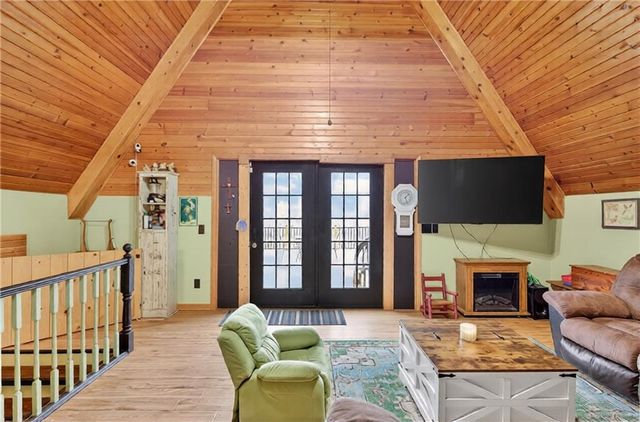 17503 S 900 Road, Nevada, MO 64772