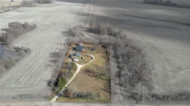 17503 S 900 Road, Nevada, MO 64772