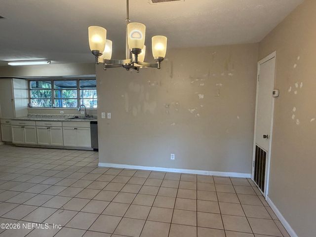 1274 SUNAPEE Avenue N, Jacksonville, FL 32233