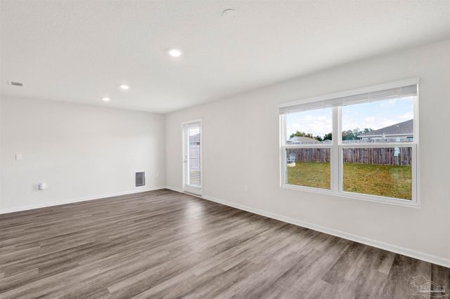 4366 Winged Elm Ct, Pace, FL 32571