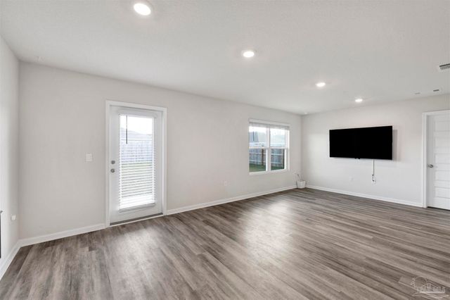 4366 Winged Elm Ct, Pace, FL 32571