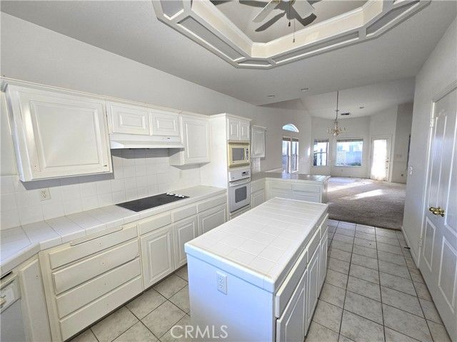 10168 N Price, Fresno, CA 93730