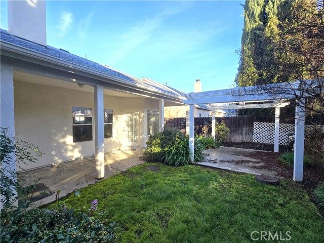 10168 N Price, Fresno, CA 93730