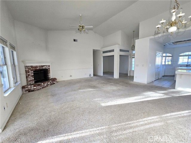 10168 N Price, Fresno, CA 93730