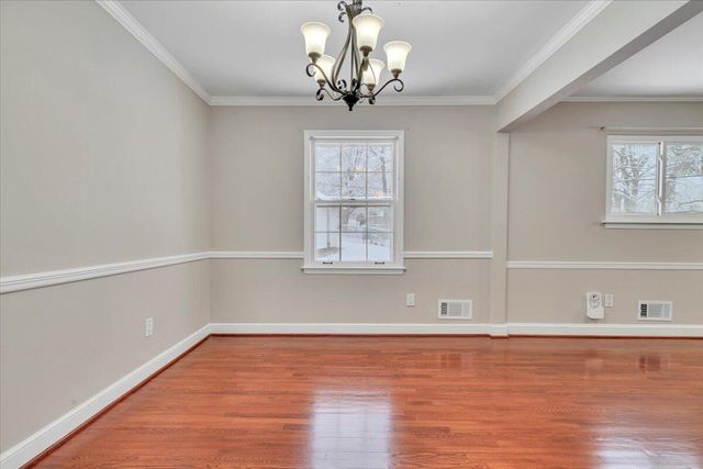 2540 Mcvitty RD, Roanoke, VA 24018