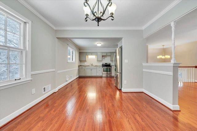 2540 Mcvitty RD, Roanoke, VA 24018