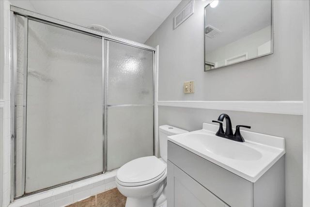 2540 Mcvitty RD, Roanoke, VA 24018