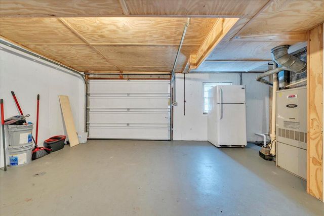 2540 Mcvitty RD, Roanoke, VA 24018