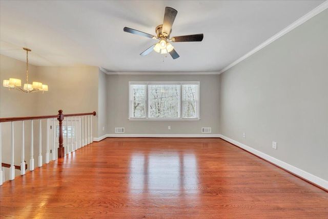 2540 Mcvitty RD, Roanoke, VA 24018