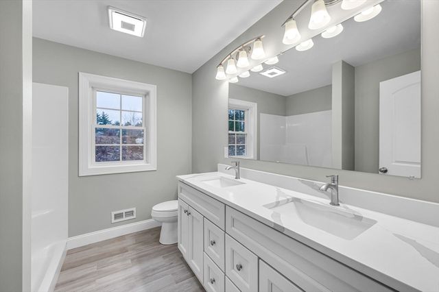 6 High Bluff, Belchertown, MA 01007