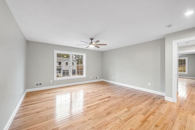 6 High Bluff, Belchertown, MA 01007
