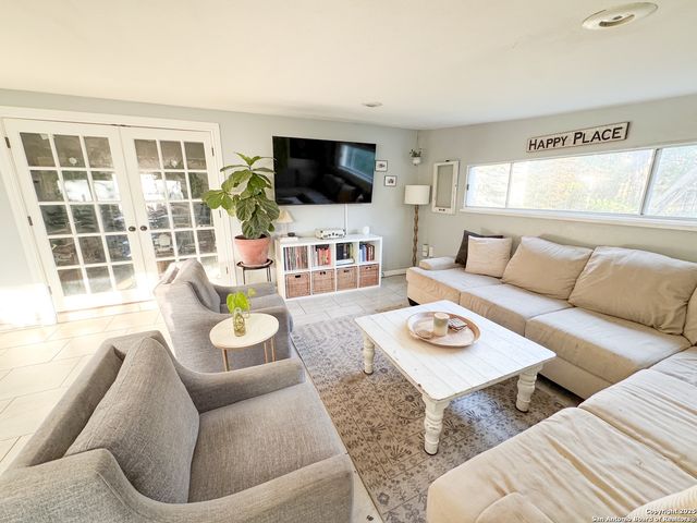 346 Haverford Dr., San Antonio, TX 78217