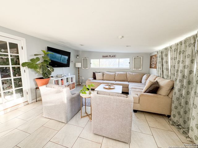 346 Haverford Dr., San Antonio, TX 78217