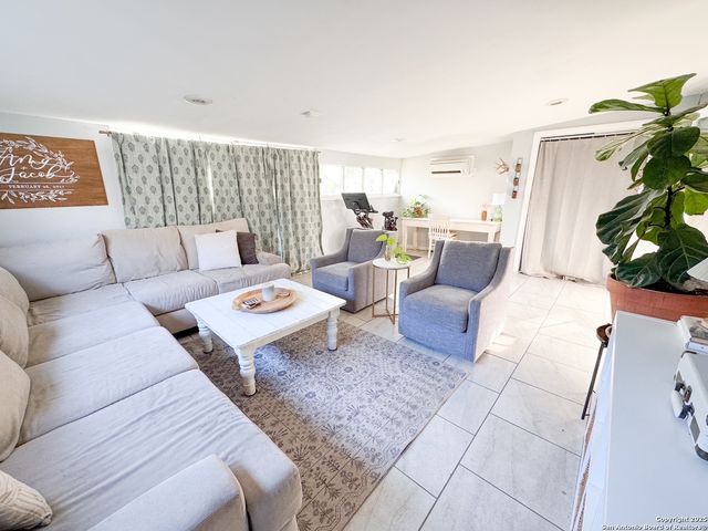 346 Haverford Dr., San Antonio, TX 78217