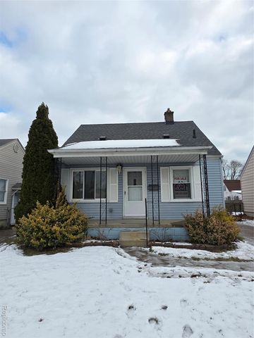 28040 Rosemont Street, Roseville, MI 48066