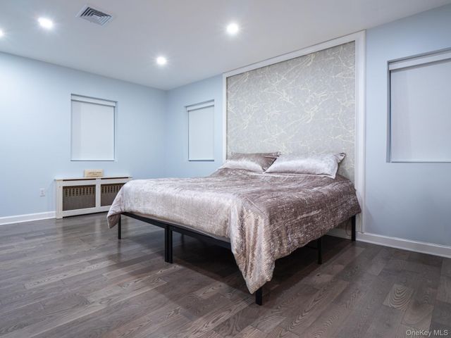 6501 110th Street, Forest Hills, NY 11375