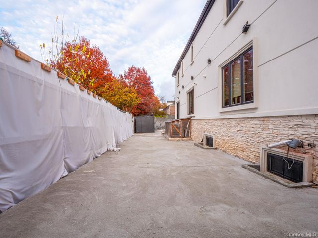 6501 110th Street, Forest Hills, NY 11375