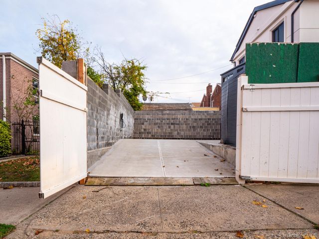 6501 110th Street, Forest Hills, NY 11375