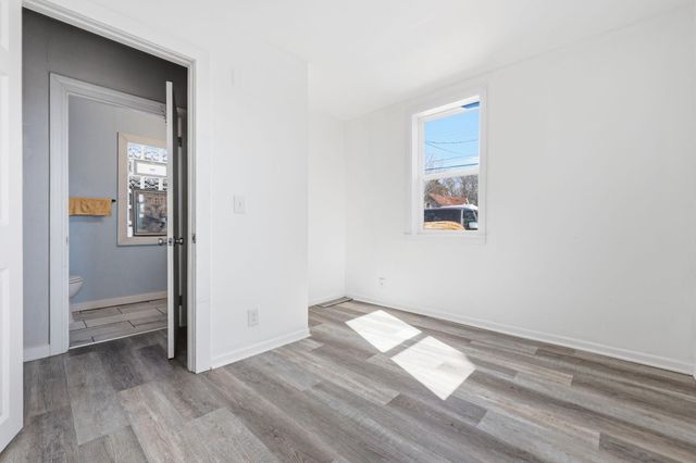 959 Jenks Avenue, Saint Paul, MN 55106