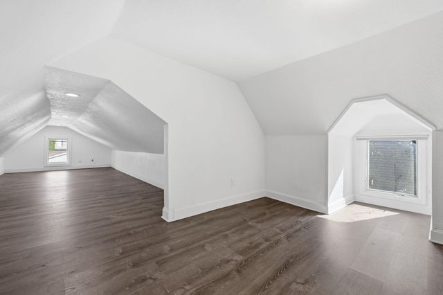 959 Jenks Avenue, Saint Paul, MN 55106