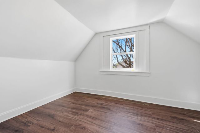 959 Jenks Avenue, Saint Paul, MN 55106