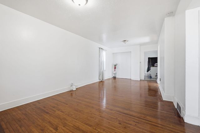 959 Jenks Avenue, Saint Paul, MN 55106