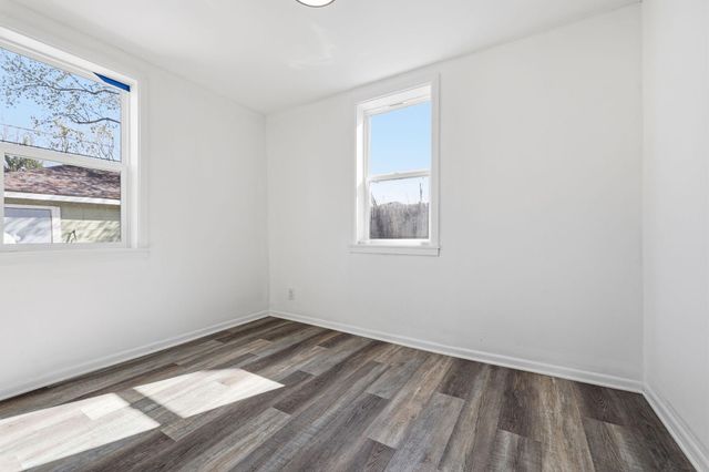 959 Jenks Avenue, Saint Paul, MN 55106