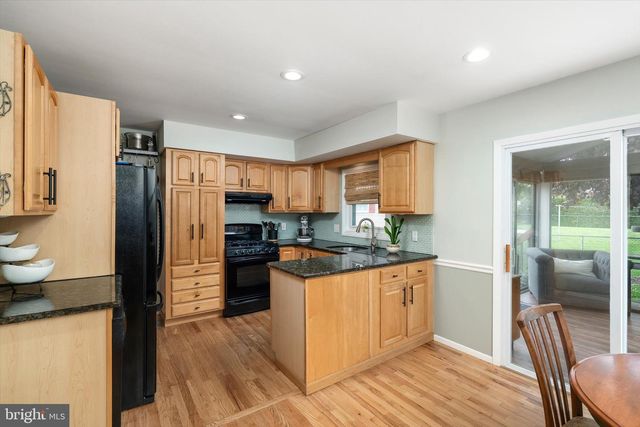 4 RUNNING BROOK, Ewing, NJ 08638