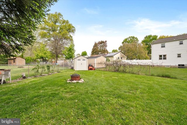 4 RUNNING BROOK, Ewing, NJ 08638