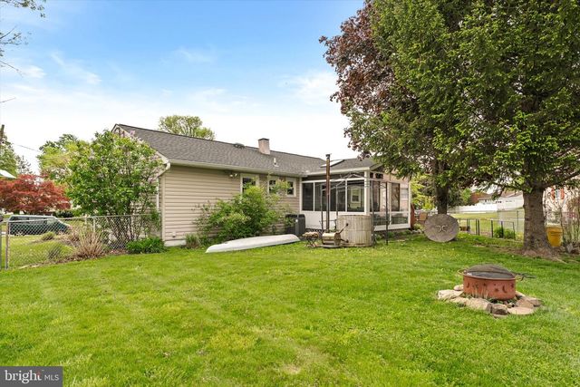 4 RUNNING BROOK, Ewing, NJ 08638
