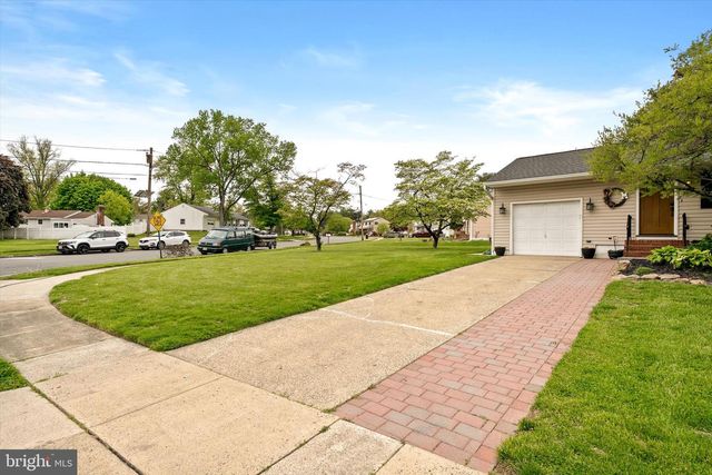4 RUNNING BROOK, Ewing, NJ 08638