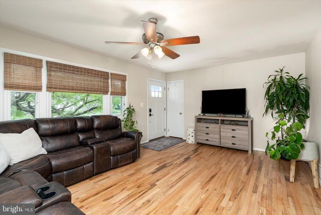 4 RUNNING BROOK, Ewing, NJ 08638