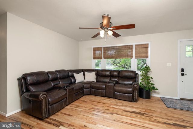 4 RUNNING BROOK, Ewing, NJ 08638