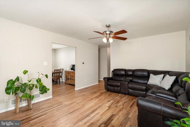 4 RUNNING BROOK, Ewing, NJ 08638