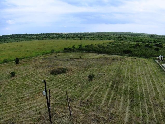 522 Running Bull LN, Kyle, TX 78640