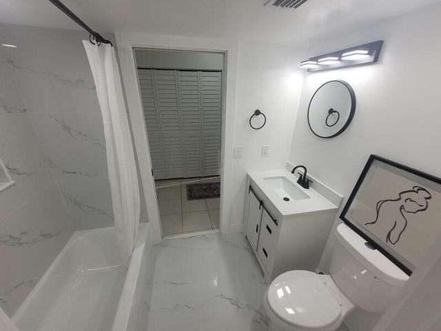 5917 Via Vermilya 206, Lake Worth, FL 33462