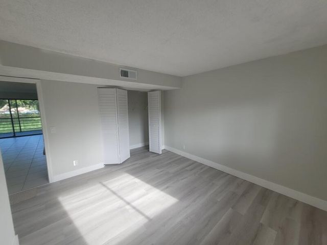 5917 Via Vermilya 206, Lake Worth, FL 33462