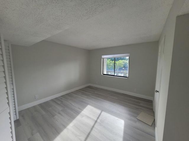 5917 Via Vermilya 206, Lake Worth, FL 33462