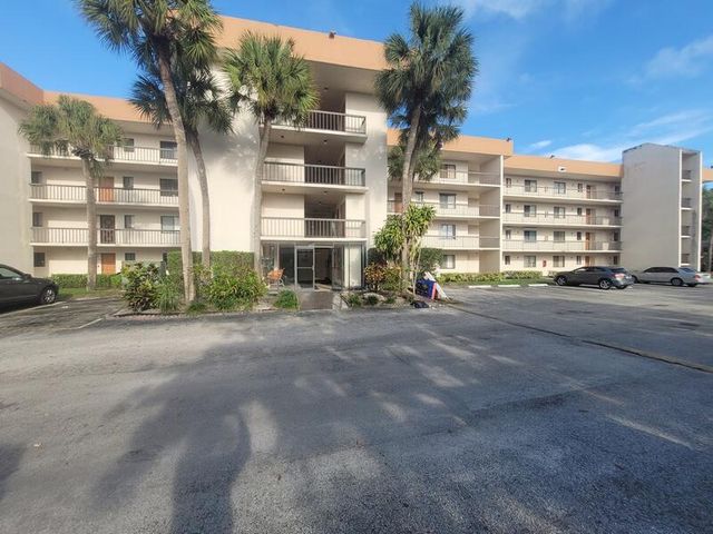 5917 Via Vermilya 206, Lake Worth, FL 33462