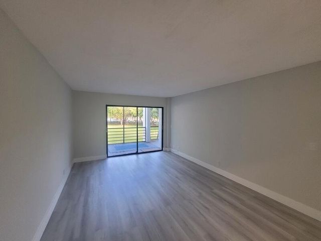 5917 Via Vermilya 206, Lake Worth, FL 33462