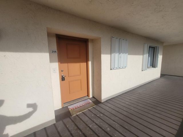 5917 Via Vermilya 206, Lake Worth, FL 33462