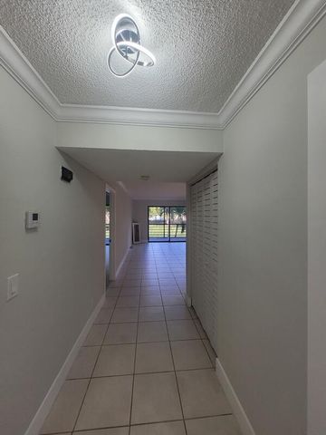 5917 Via Vermilya 206, Lake Worth, FL 33462