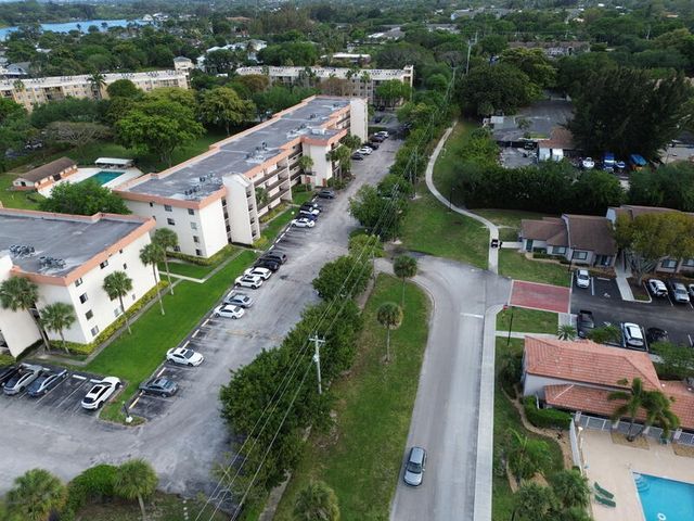 5917 Via Vermilya 206, Lake Worth, FL 33462