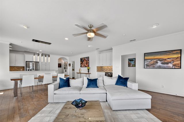 500 Waters Edge Drive 324, Lake Dallas, TX 75065