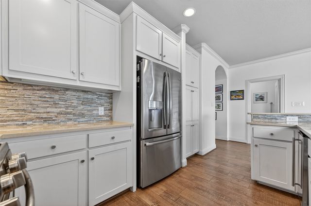 500 Waters Edge Drive 324, Lake Dallas, TX 75065