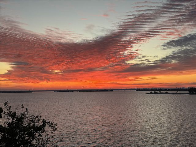 500 Waters Edge Drive 324, Lake Dallas, TX 75065