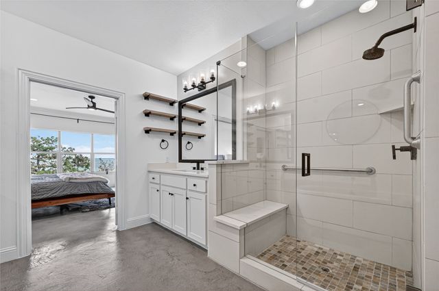 500 Waters Edge Drive 324, Lake Dallas, TX 75065