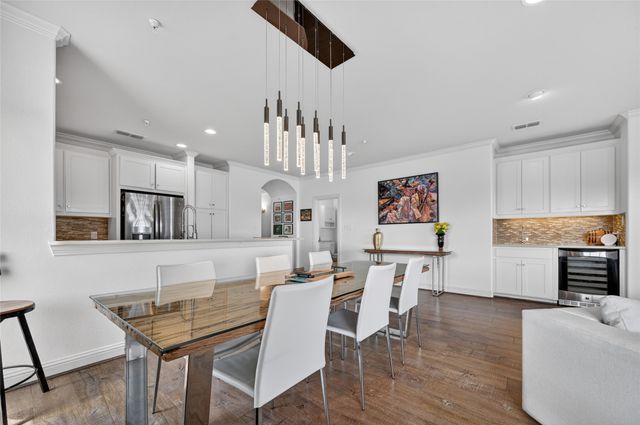 500 Waters Edge Drive 324, Lake Dallas, TX 75065