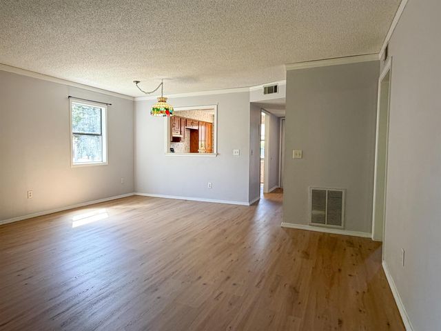 8 Spring River Lane, Cherokee Village, AR 72529